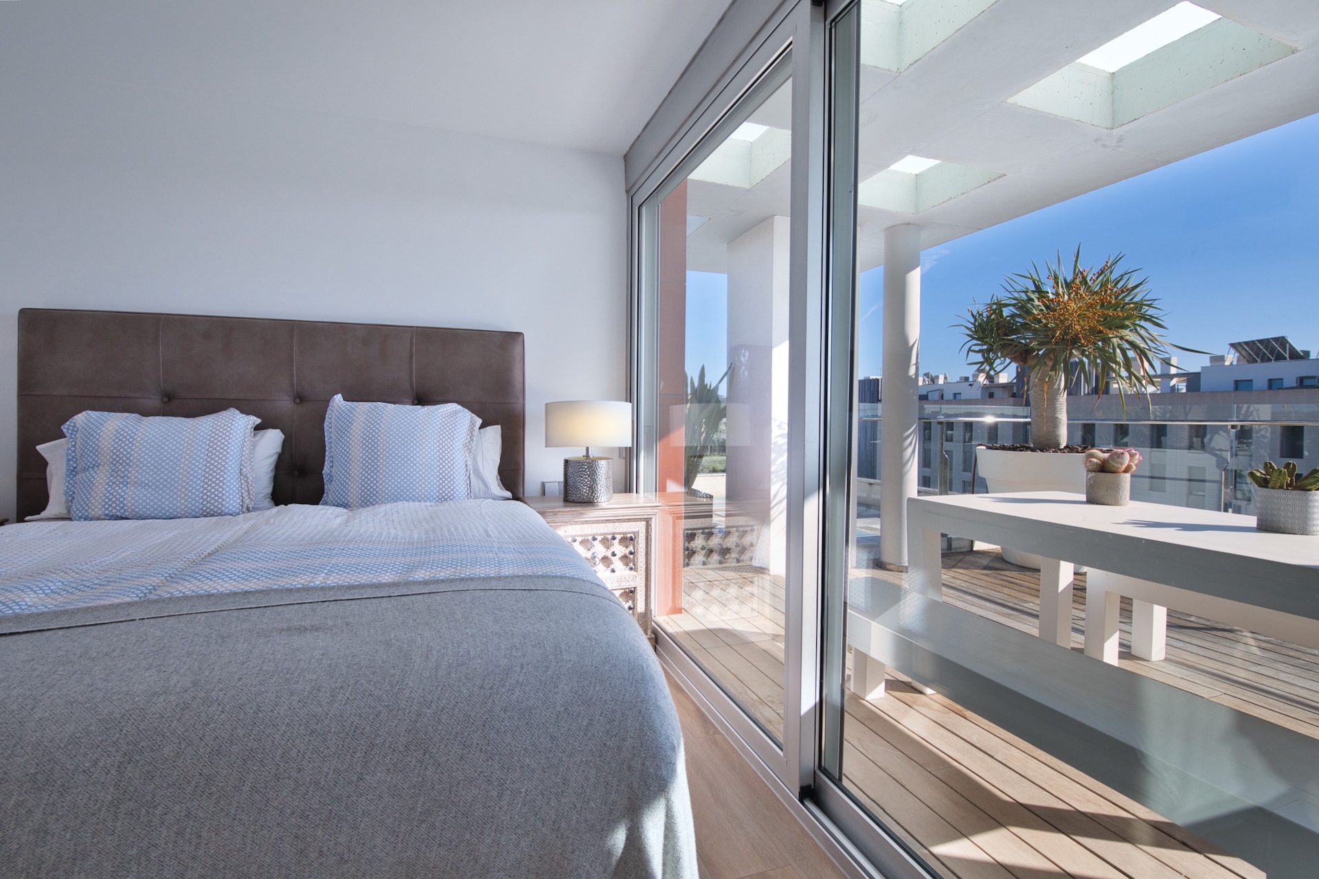 Resa Estates Ibiza te koop penthouse Marina botafoch for sale Ibiza bedroom terrace.jpeg